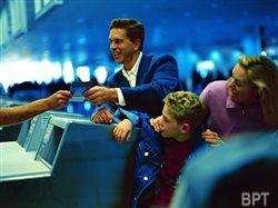 Tips for merry holiday season travel