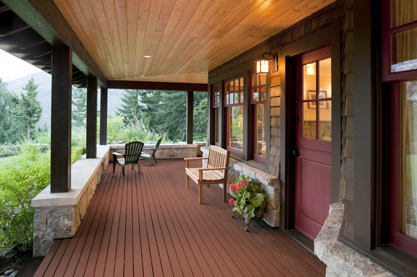 protect against slips with composite decking with fiber