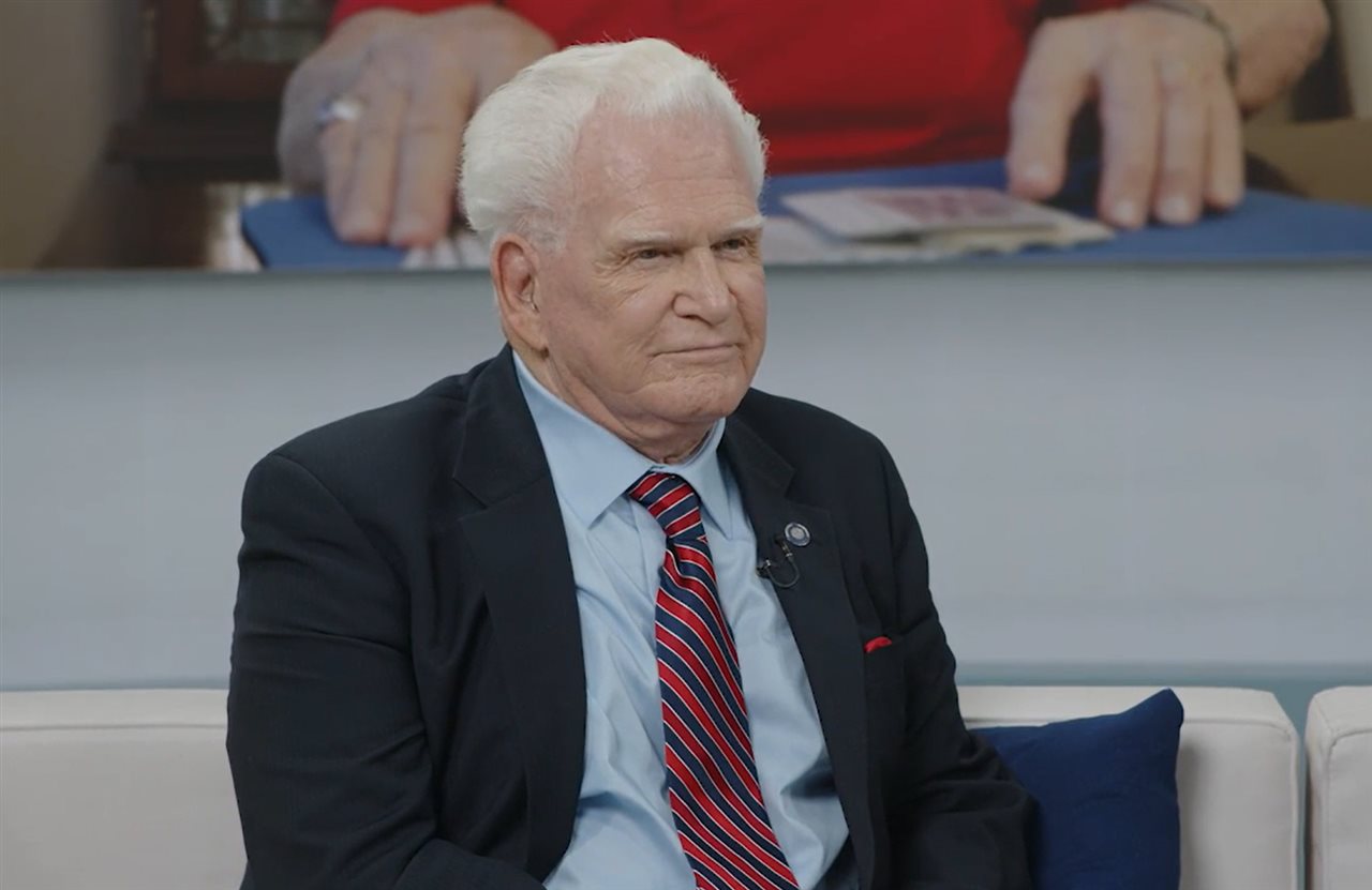 Richard, a retired U.S. Air Force pilot turned magician, began noticing changes in his vision that prompted him to see his optometrist.