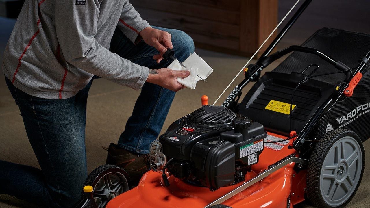 kmbc.com - Why choose a gas-powered lawn mower?