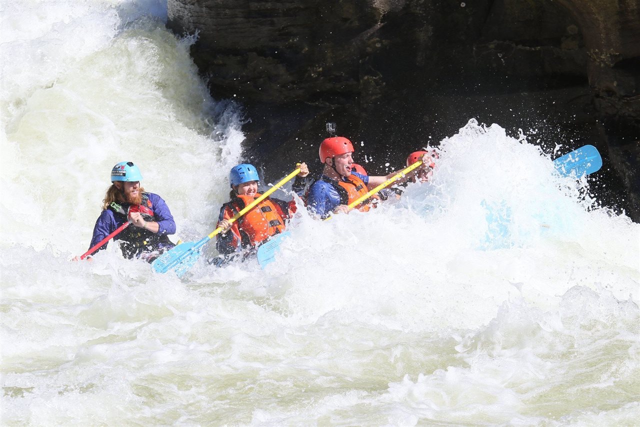Soldiers of the U.S. Army Reserve and the Army National Guard white water rafting